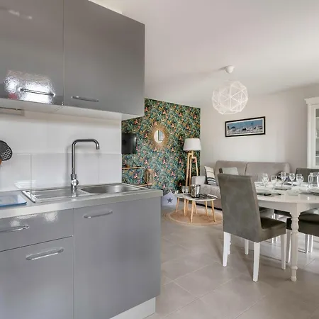 Dans Résidence Calme à 100m De La Appartement *